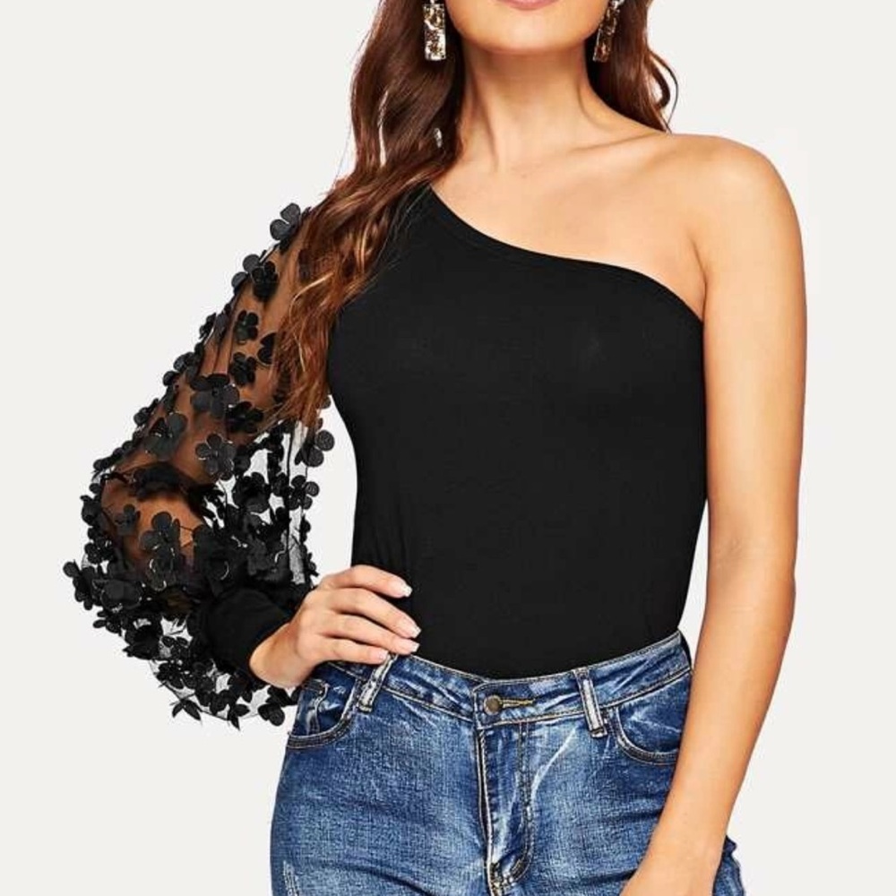 appliqué floral black top
